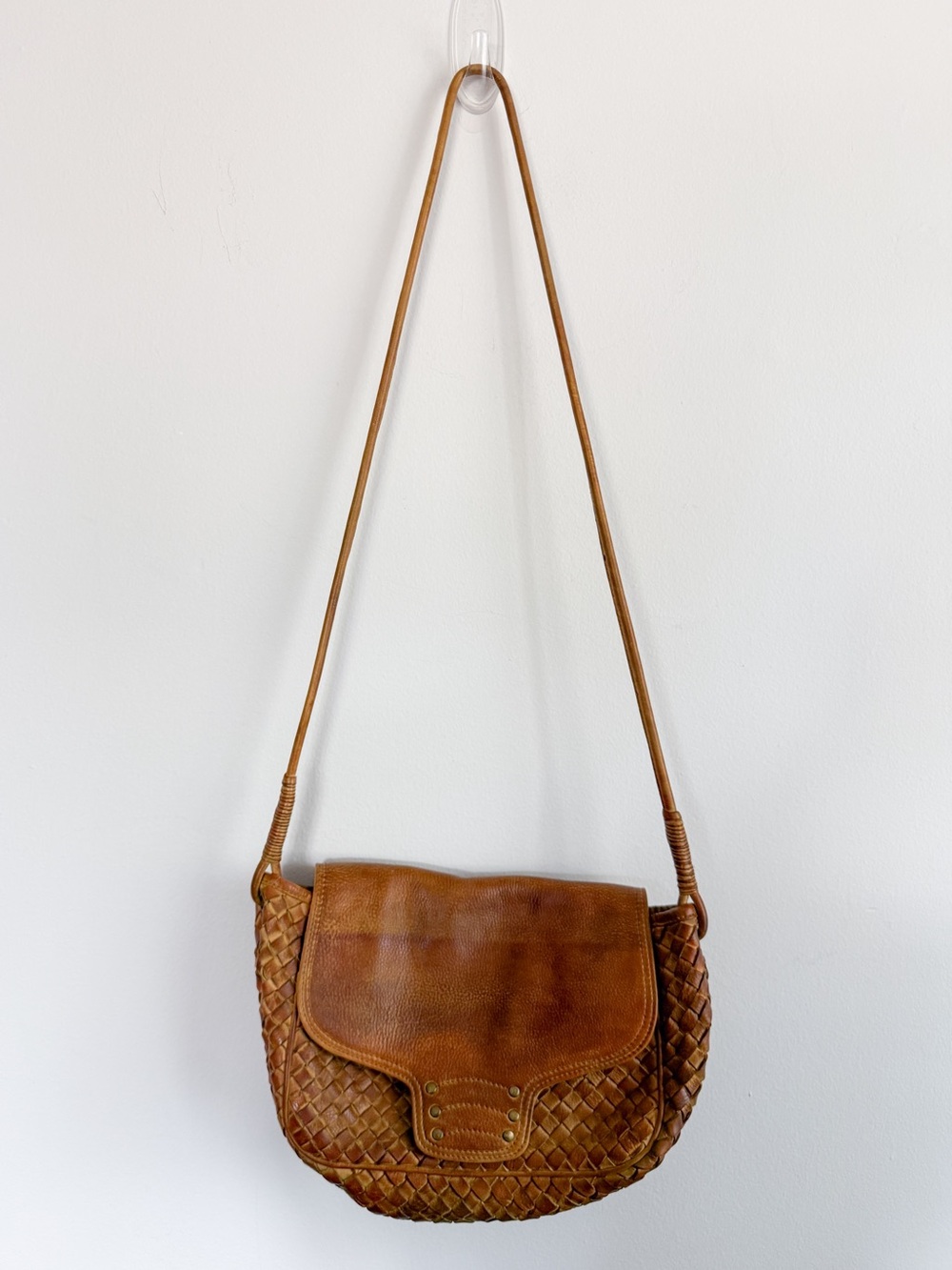 Anabaglish woven handmade leather shoulder / crossbody bag